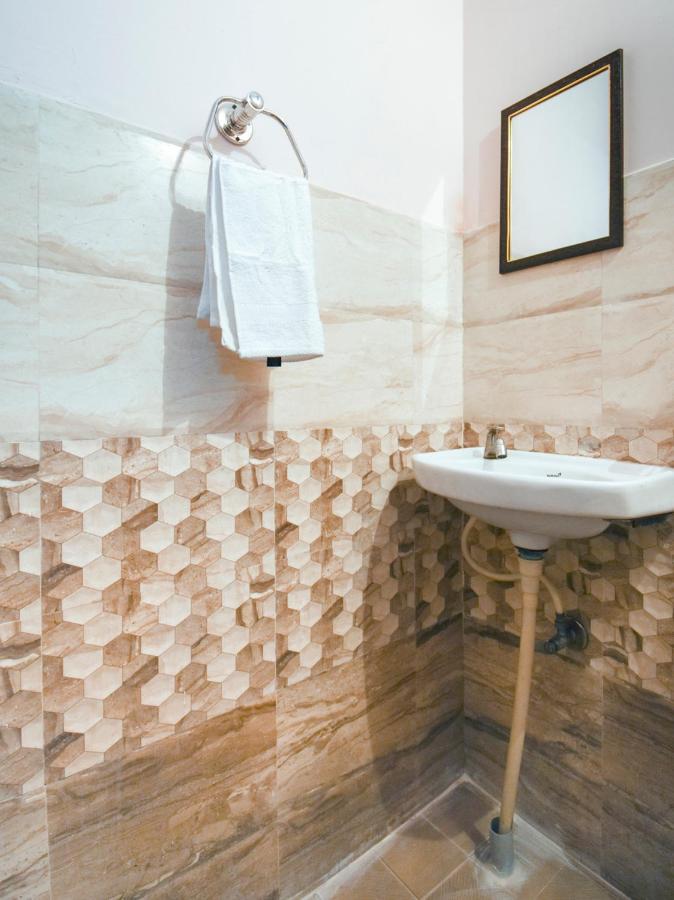 Spot On 70295 Sky Inn Jalandhar Exterior foto