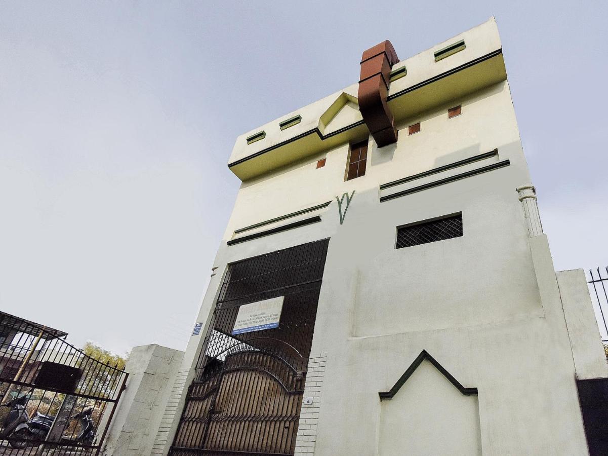 Spot On 70295 Sky Inn Jalandhar Exterior foto