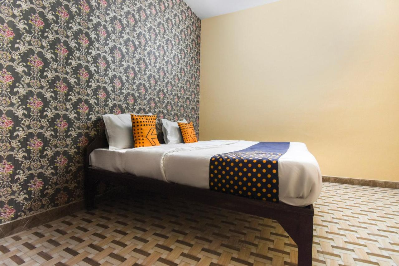 Spot On 70295 Sky Inn Jalandhar Exterior foto